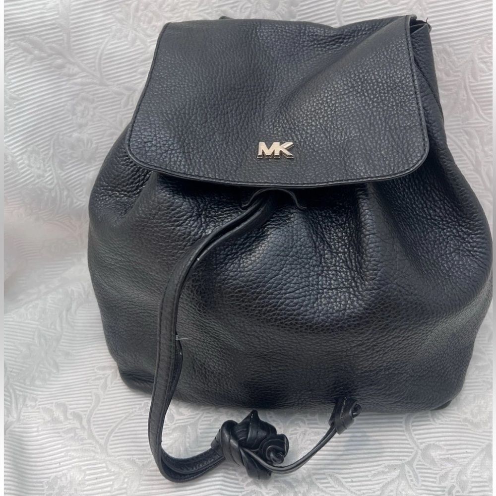 Michael Kors Valerie Medium Black Pebbled‎ Leather Backpack With Gold Hardware